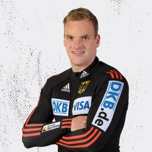 Bobfahren-wie-ein-Weltmeister-Oberhof-Maximilian-Arndt-300x300